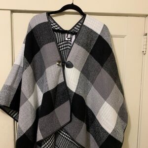 Liz Claiborne Plaid Poncho